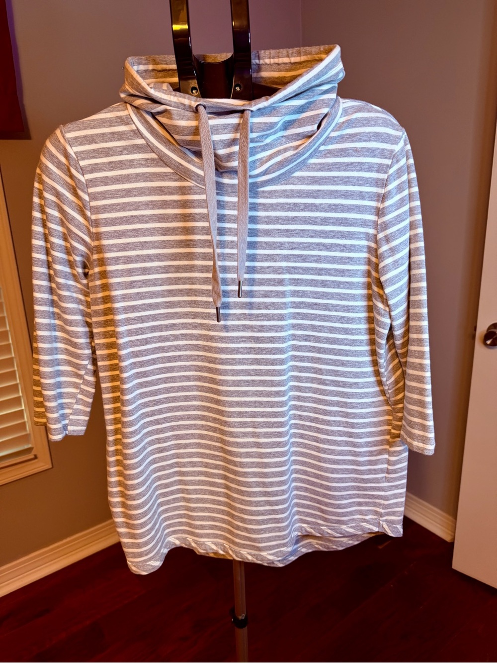 Striped Cowl Neck Women's Top - Light Gray & White